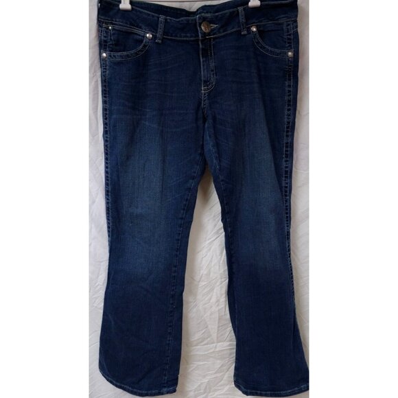 WRANGLER Sadie Womens 15 X 34 Mid Rise Thick Stitch Med Wash Bootcut Jeans W40 - Picture 1 of 8